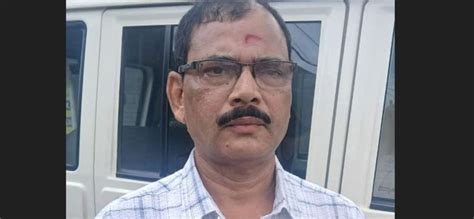 mahakalpada tahsildar caught red handed  rs  bribe