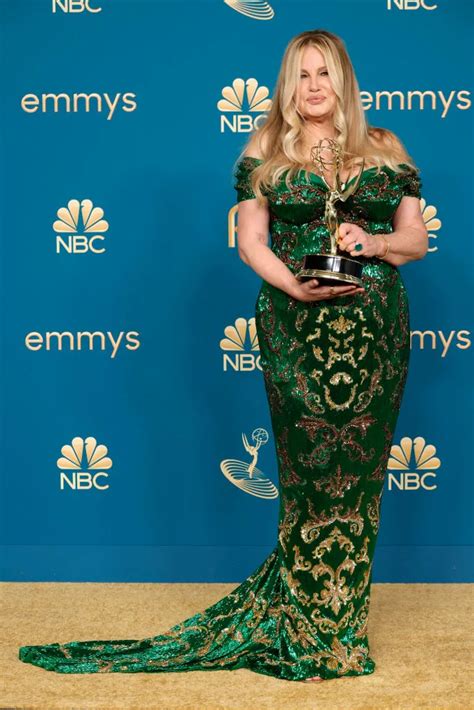 Jennifer Coolidge Radiates Joy While Accepting Her First Emmy In