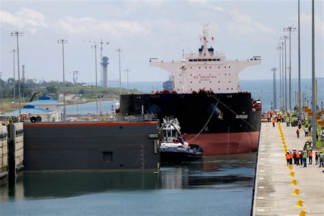 Photos First Ship Passes Through Panama Canals New Locks Gcaptain