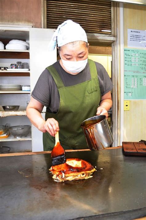 具材返しに母の流儀 いしざき【広島市中区】広島お好み焼きガイド 炎の鉄板 中国新聞デジタル