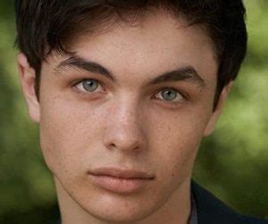Logan Williams Wiki (Actor) Age, Height, Weight, Bio & Family