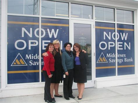 Middlesex Savings Banks New Branch At Wayland Center No More Dividing