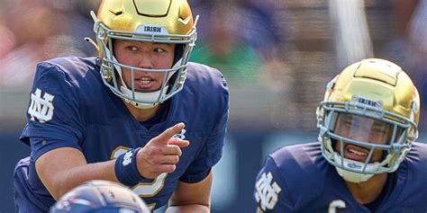 Ranking The Quarterbacks Where Do Notre Dame And Its 2022 Opponents