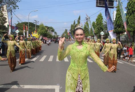 Kirab Budaya Peringatan Hari Jadi Ke Kabupaten Blora Meriah Dan