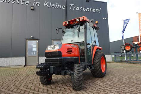 Kubota STV 36 4wd HST VM Service