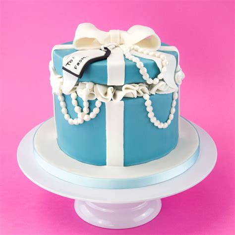 Breakfast At Tiffanys Fondant Icing Cakes Cake Themed Cakes