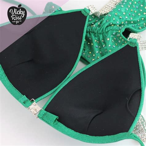 Emerald Olivine AB Bikini Fitness NPC IFBB OCB Vicky Ross Fit