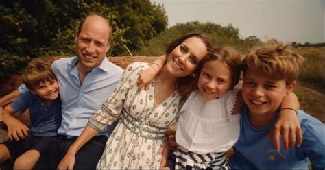 Kate Middleton And Prince William S 8 Most Affectionate Moments With George Charlotte And Louis