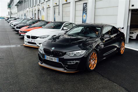 Diaporama Et Photos Une BMW M4 Magny Cours Vendue Avec Une Moto Et