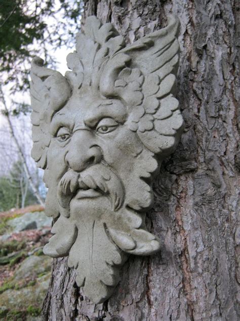 √ The Green Man Face