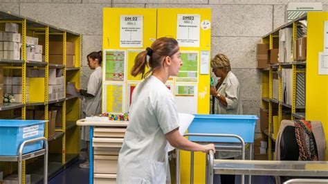 Indre et Loire dans les coulisses de la pharmacie à usage intérieur