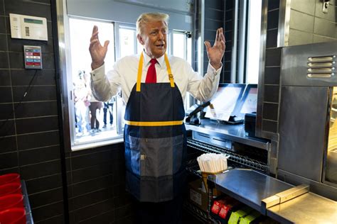 Trumps Mcdonalds Uniform Inspires Tiktok Halloween Costume Trend