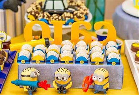 Decoração de Festa de Aniversário Infantil Tema Minions