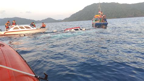 Kapal Kayu Bermuatan Penumpang Tenggelam Usai Berangkat Dari Pelabuhan