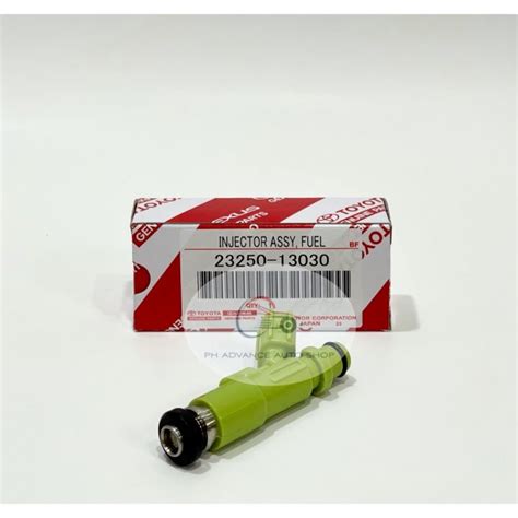 Fuel Injector Toyota Revo 7K Toyota KF60 72 80 82 4 HOLES 23250