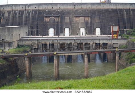 Hydroelectric Power Dam Itaipu Biggest Hydroelectric Stock Photo ...