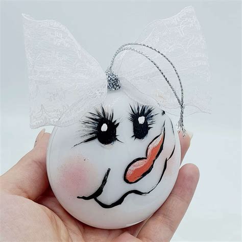 Glob de Craciun, pictat si decorat manual – FEIS212005 - 23h Events® 🥇
