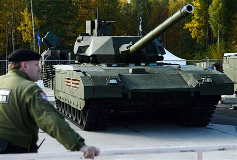 Get A First Glimpse Of Russias T Armata Tank From The Inside