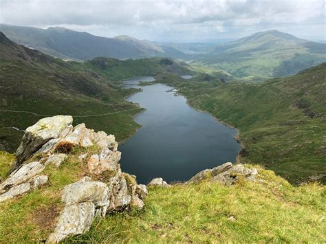 Hiking in Eryri | Snowdonia National Park - Welsh Man Walking