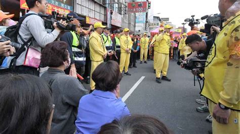 白沙屯媽祖粉紅超跑抵彰化 王惠美縣長接駕獻花祈福