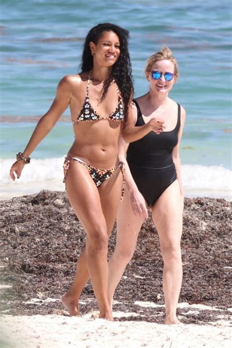 Vick Hope The Fappening Sexy Bikini Photos The Fappening