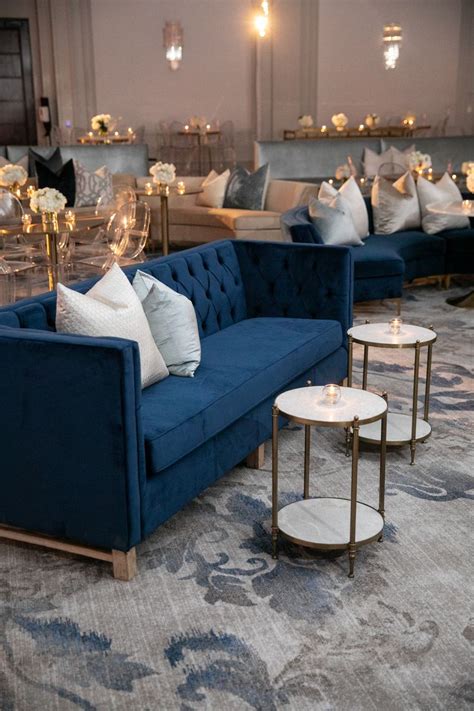 Wall To Wall Velvet Seating At This Vendor Showcase So Luxe Image