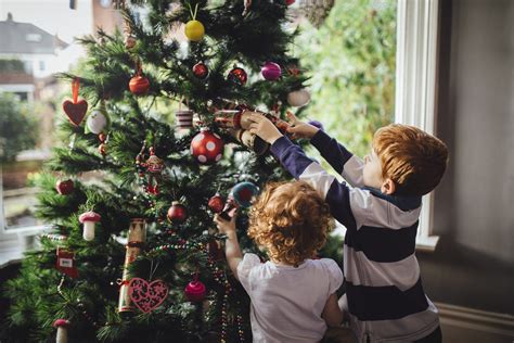 Albero Di Natale I Consigli Per Decorarlo Con I Bambini Ohga