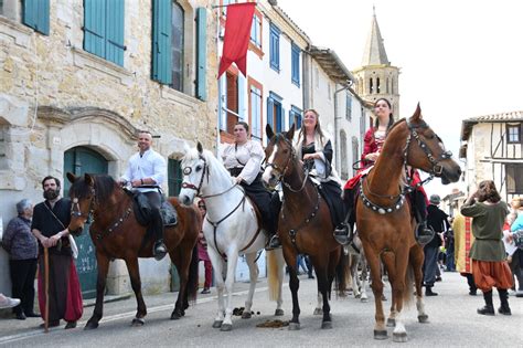 En images Saint Félix Lauragais à lheure de son historique Fête de la