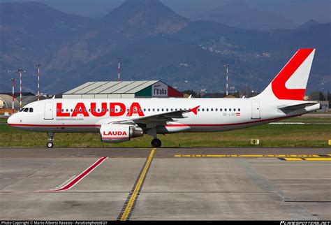 OE LOO LaudaMotion Airbus A320 214 Photo By Mario Alberto Ravasio