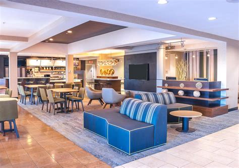Courtyard by Marriott Colorado Springs South, Colorado Springs : -26%