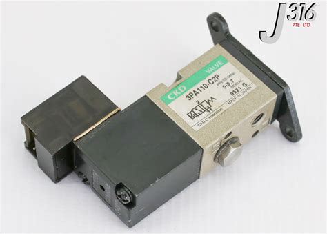 19261 CKD SOLENOID VALVE 3PA110 C2P J316Gallery