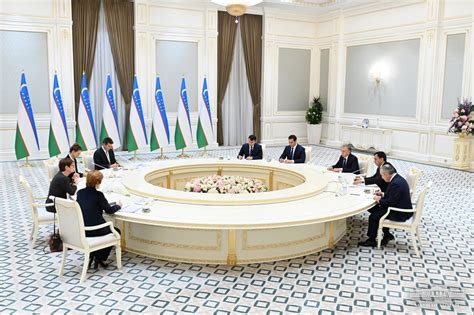 Президент Республики Узбекистан провёл встречу с президентом ЕБРР