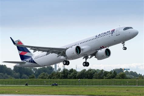 Já Está Voando Pelo Brasil O Primeiro Airbus A321neo Da Latam Veja Quais Os Aeroportos Iniciais