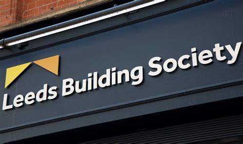 Leeds Building Society Offers Top Pick Interest Rate On Fixed Cash