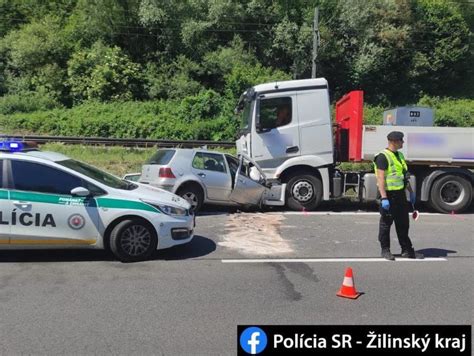 Aktu Lne Tragick Nehoda Na Orave Odstra Uj Ce Z Bery Pod Kolesami