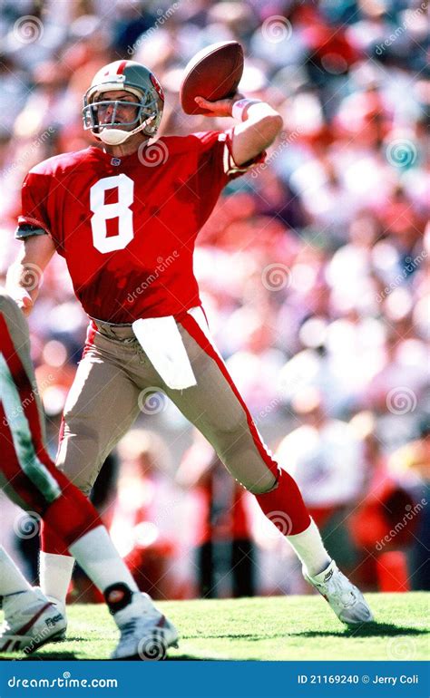 Steve Young editorial image. Image of 49ers, throw, contact - 21169240