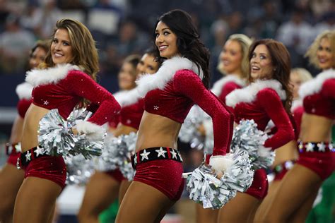 A Very NFL Cheerleaders Christmas