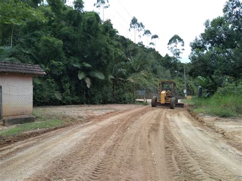 Confira os serviços executados pela Secretaria de Obras na última