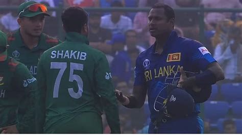 Ban Vs Sl Sri Lankan Fans Upset After Angelo Mathews Was Given Time