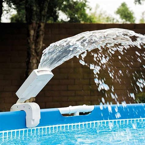 Jet DEau Multicolore De La Marque Intex 28089 Pour Piscines Hors Sol