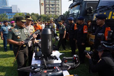 Pangdam Brawijaya Hadiri Apel Gelar Pasukan Dan Peralatan Dalam Rangka