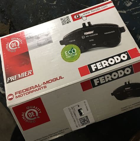 Замена передних колодок — KIA Rio (4G), 1,6 л, 2017 года | плановое ТО ...