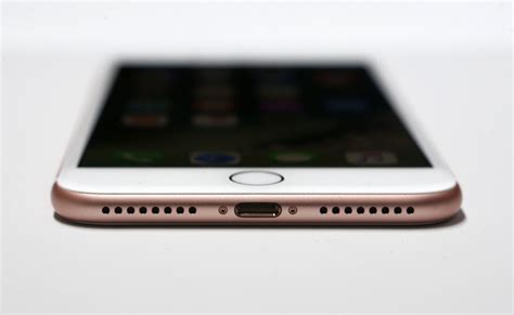 Quora Question Why Apple Removed The Headphone Jack From The Iphone 7