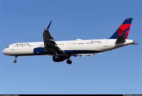 N Dn Delta Air Lines Airbus A Wl Photo By Jon Marzo Id