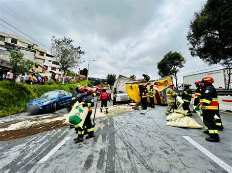 La Avenida Simón Bolívar En Quito Estará Habilitada A Las 17 00 Tras