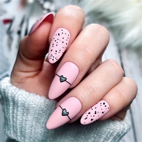 42 Insanely Cute Valentines Day Nails Matte Pink Almond Nails With