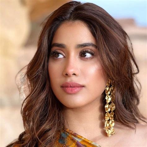 Jhanvi Kapoor Aka Jahnavi Kapoor Photos Stills And Images