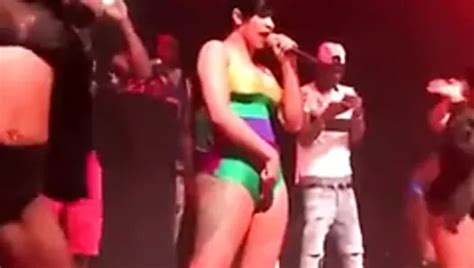 Milf Adrienne Kiss Braucht Ein Fickdate Stevenshame Dating Xhamster