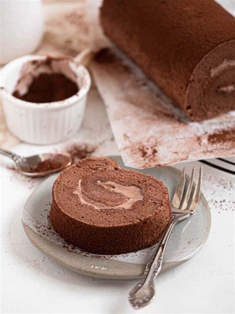 Chocolate Swiss Roll Cake Catherine Zhang