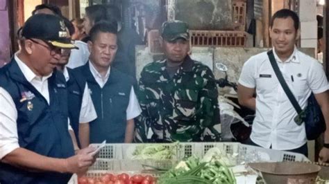 Jelang Idul Adha Harga Cabai Keriting Merah Di Pasar Cimindi Cimahi